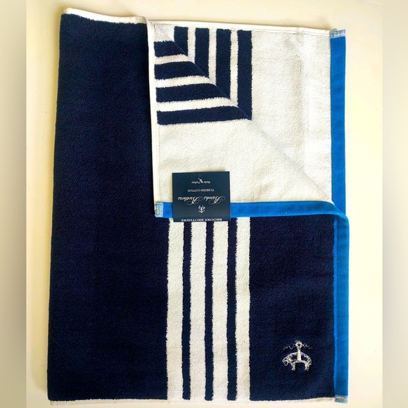 🎁Brooks Brothers Turkish Cotton Bath Mats - Blanket Stripe - 2 Pack - Picture 1 of 4